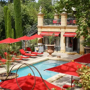 https://la-villa-gallici.fr-provencehotel.com